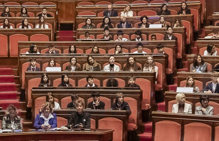 le classi 3A e 3E al Senato per il ritiro del primo